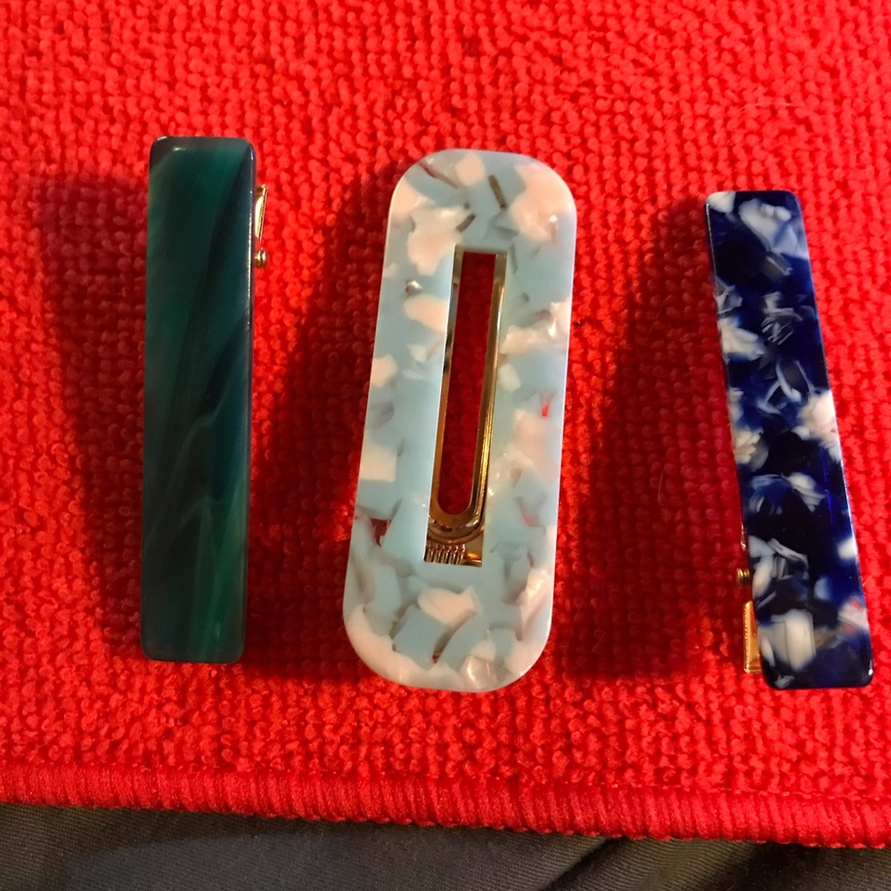 3/$20 Hair Accessory Bundle - Picture 3 of 3